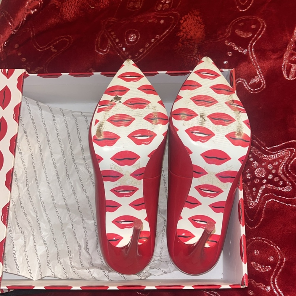 Red heels - Picture 2 of 5